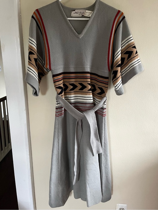 Vintage Dresses & Skirts - Vintage 1970s gray printed sweater dress